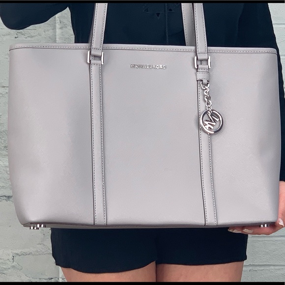 NWT Michael kors Sady Ash Grey Large Tote - Picture 2 of 8